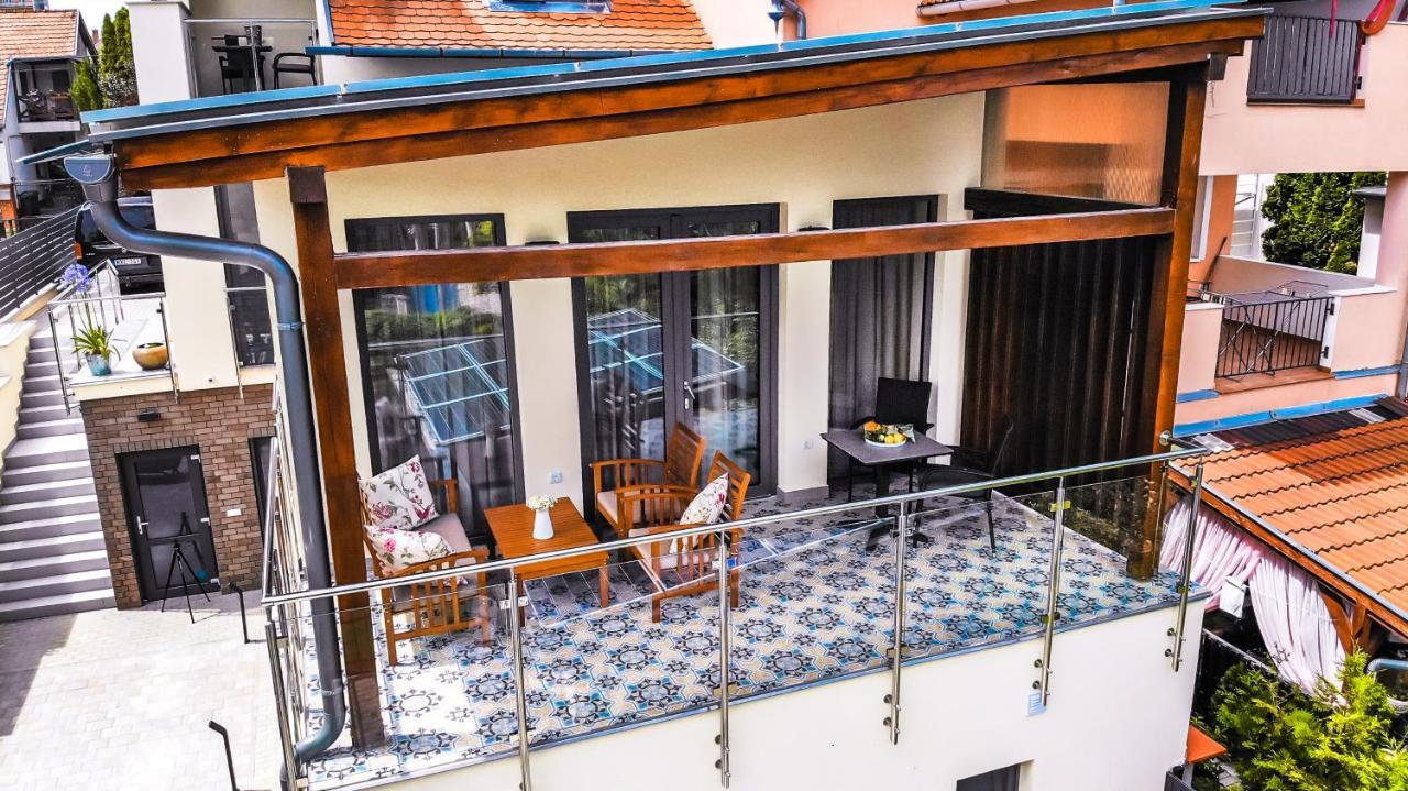 Kiss-Henezi Guest House Keszthely Exterior foto