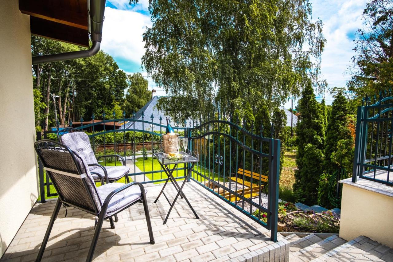 Kiss-Henezi Guest House Keszthely Exterior foto