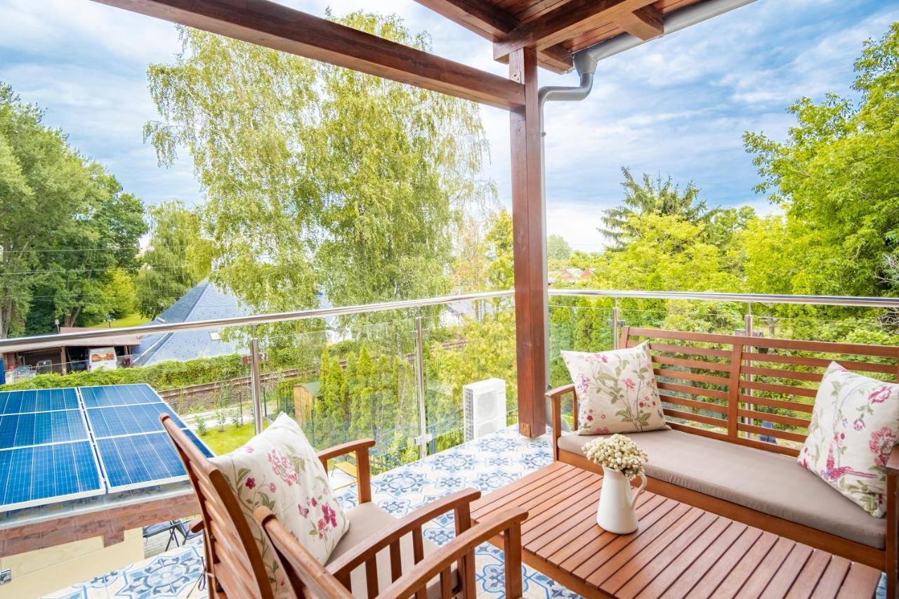 Kiss-Henezi Guest House Keszthely Exterior foto