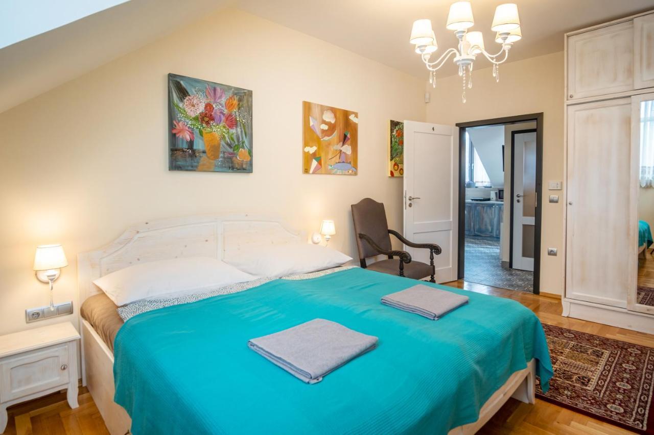 Kiss-Henezi Guest House Keszthely Exterior foto