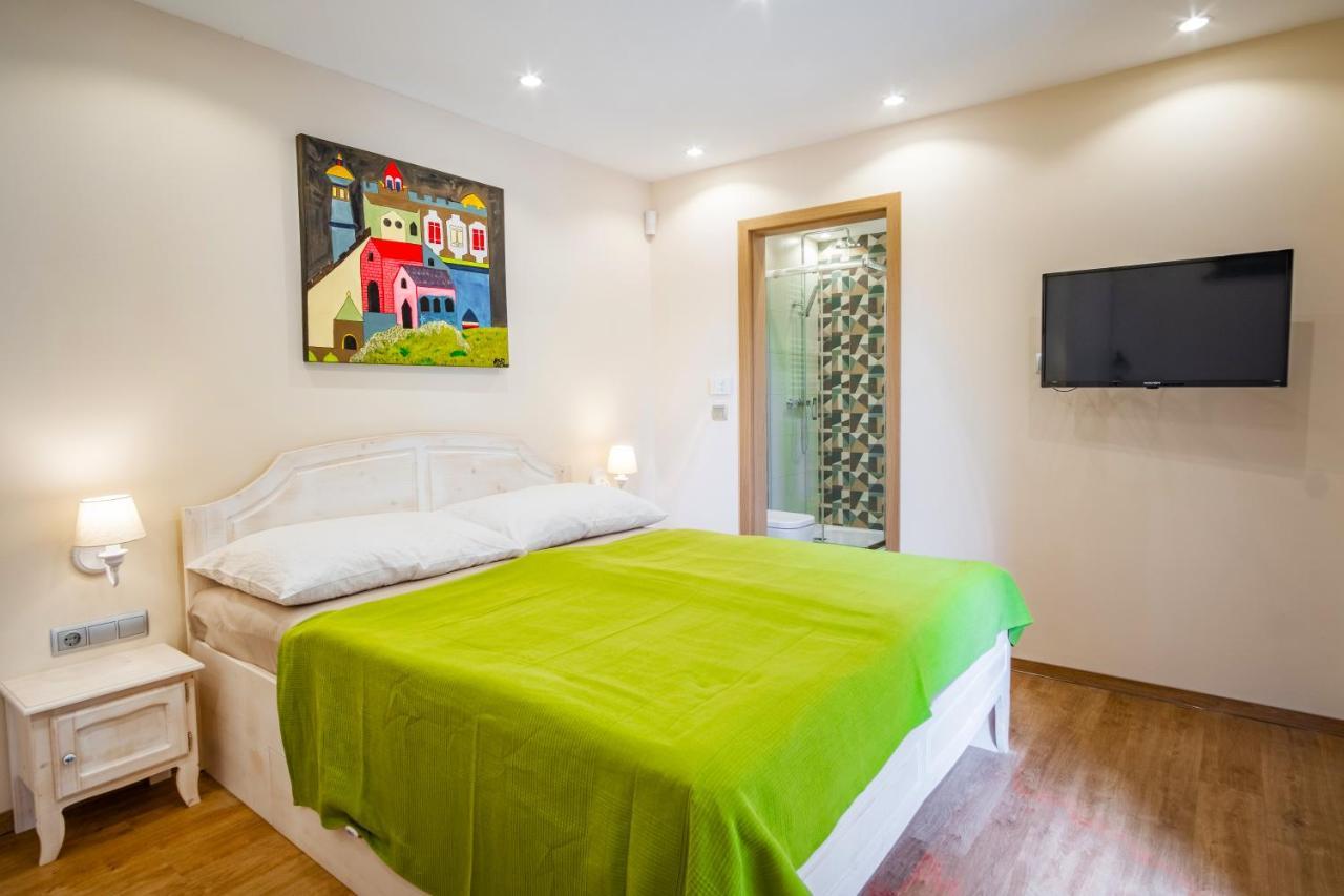 Kiss-Henezi Guest House Keszthely Exterior foto