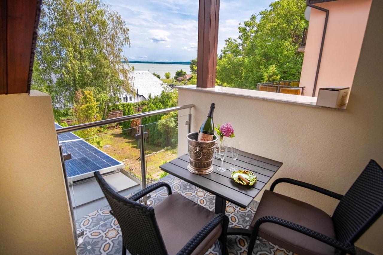 Kiss-Henezi Guest House Keszthely Exterior foto