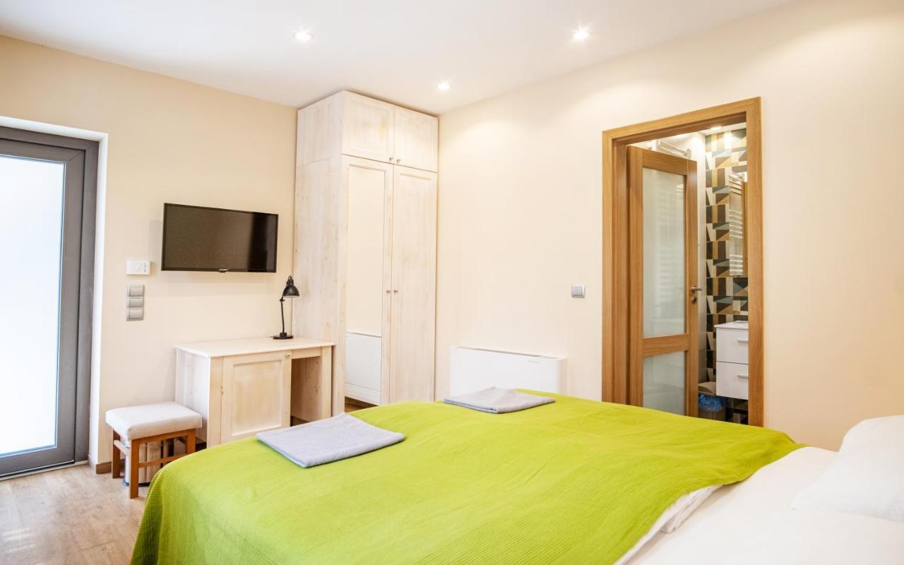Kiss-Henezi Guest House Keszthely Exterior foto